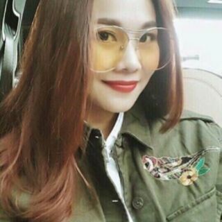 Kính v cắt siêu hot phom unisex