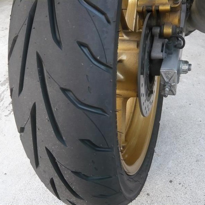 Lốp xe MT-03 Dunlop GT601 trước 110/70-17 TL hoặc sau 140/70-17 TL