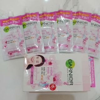 Hộp 6 gói kem dưỡng trắng da GARNIER Thái Lan