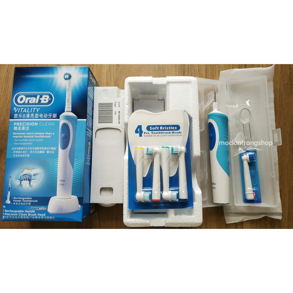 Bàn chải điện Oral B chính hãng, kèm 4 đầu thay + hộp đựng du lịch, máy đánh răng D12 Braun Vitality