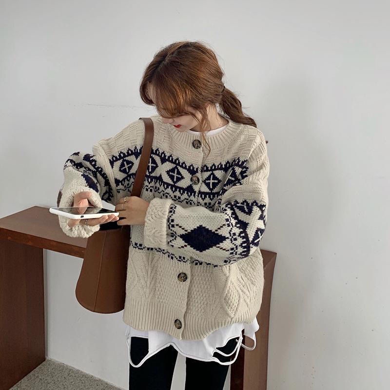 Áo khoác cardigan dệt kim cổ tròn dáng rộng họa tiết kẻ ô đính kim cương dành cho nữ