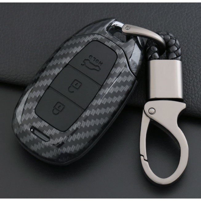 Ốp Chìa Khóa Carbon xe Accent, Kona, Santafe - chìa 3 nút- kèm móc treo sang trọng, bảo vệ chìa khóa xe