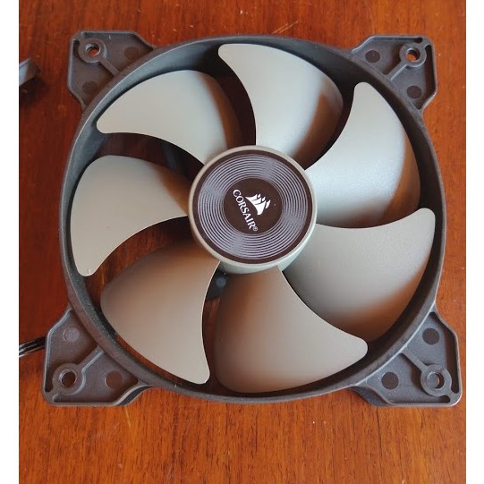 Fan corsair NR120L tốc độ cao 1800rpm cực êm