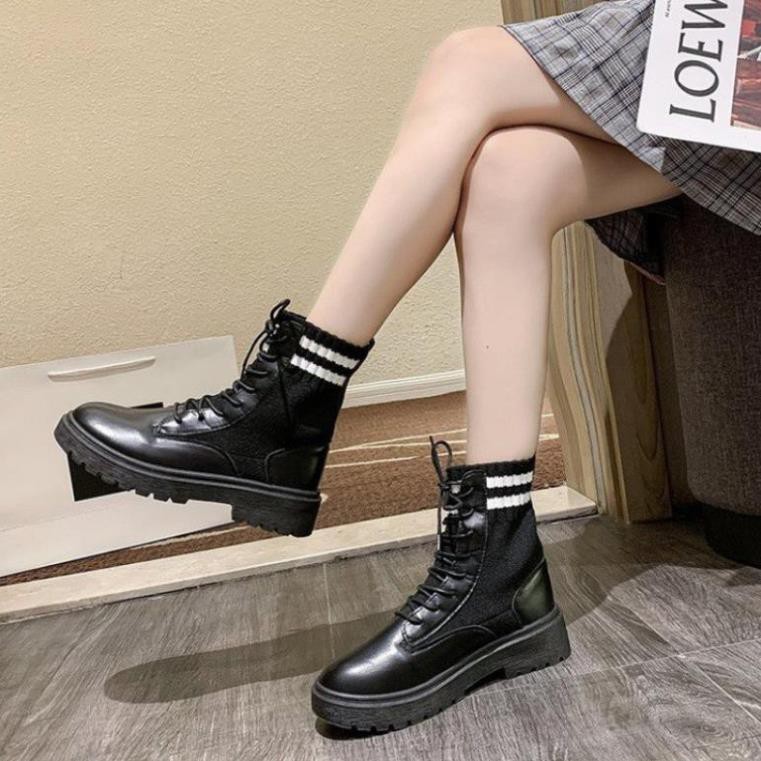 Boots Nữ, Giày Bốt Nữ Dr. Martens Phối Len Cổ Chân Màu Đen Mẫu Mới Mùa Thu Đông AMZO Giày Dép Nữ Thời Trang BH12t