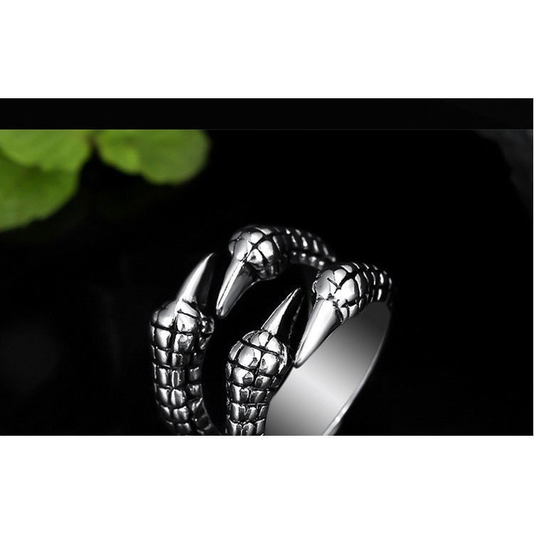 Nhẫn inox mạ bạc hình móng vuốt rồng phong cách vintage