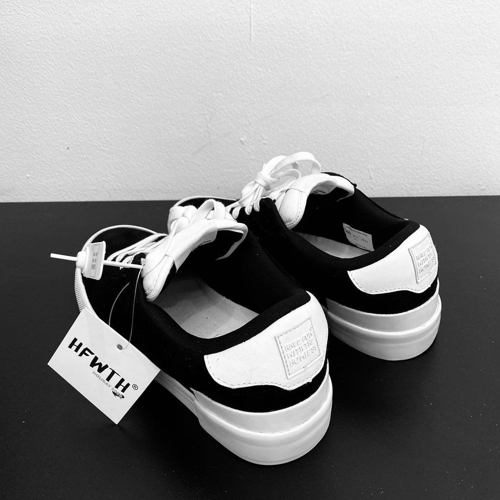 Giày sneaker Black Signature - giày đen nam, nữ.