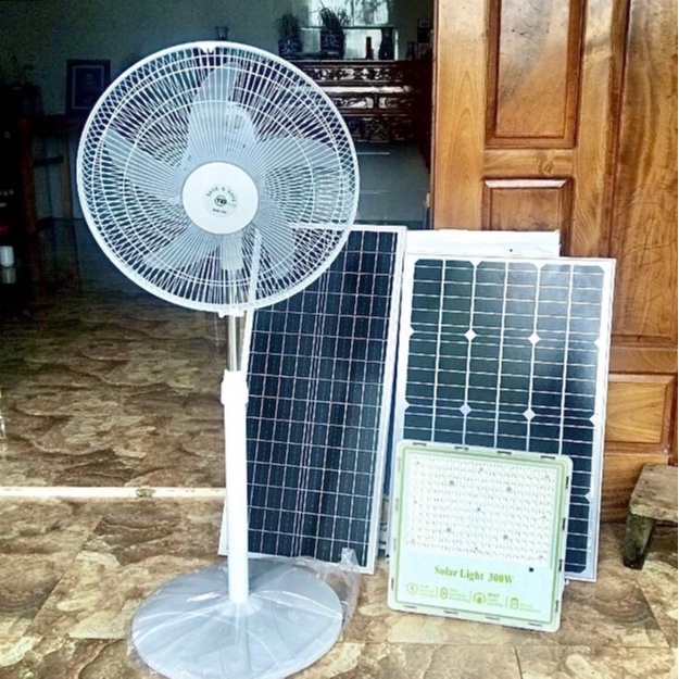 Quạt năng lượng mặt trời cao cấp | Quạt cây năng lượng mặt trời