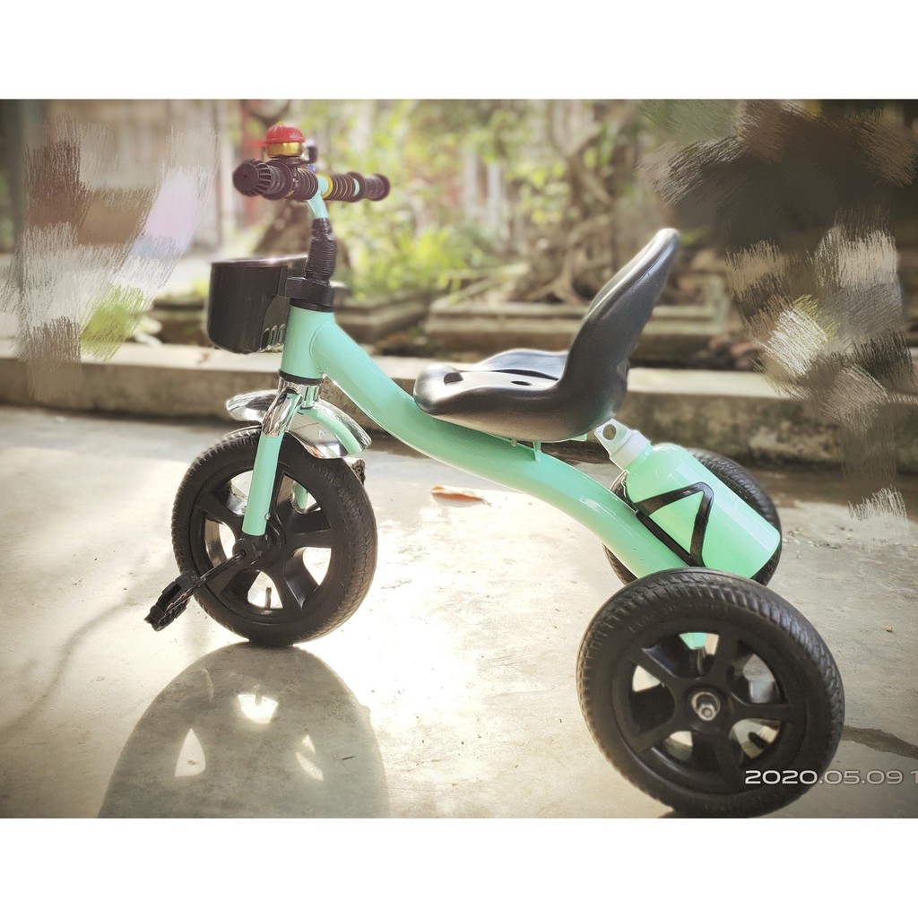 Xe đạp 3 bánh có bình nước cho bé KD01