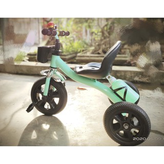 Xe đạp 3 bánh có bình nước cho bé KD01