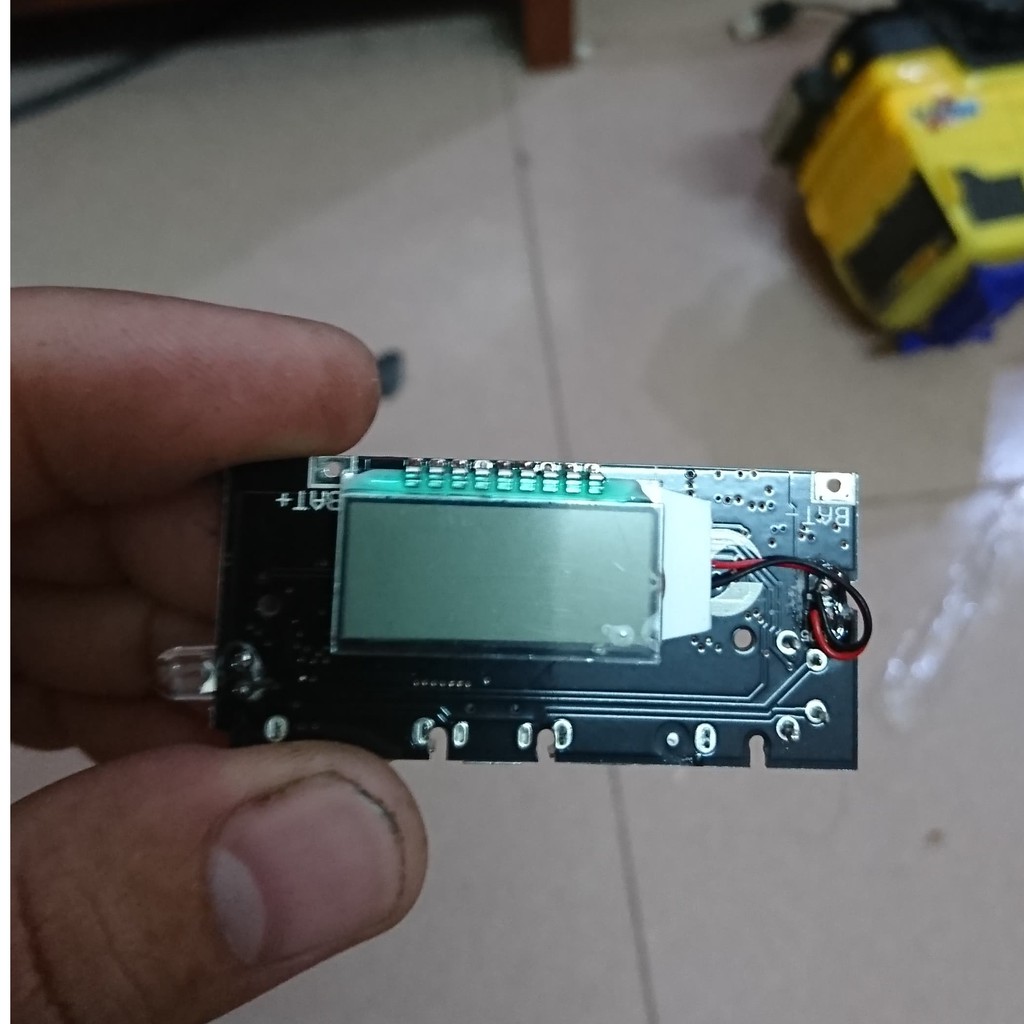 Mạch Sạc Dự Phòng 2 Ngõ ra USB(1A và 2A) Hiển Thị Thông số trên màn LCD