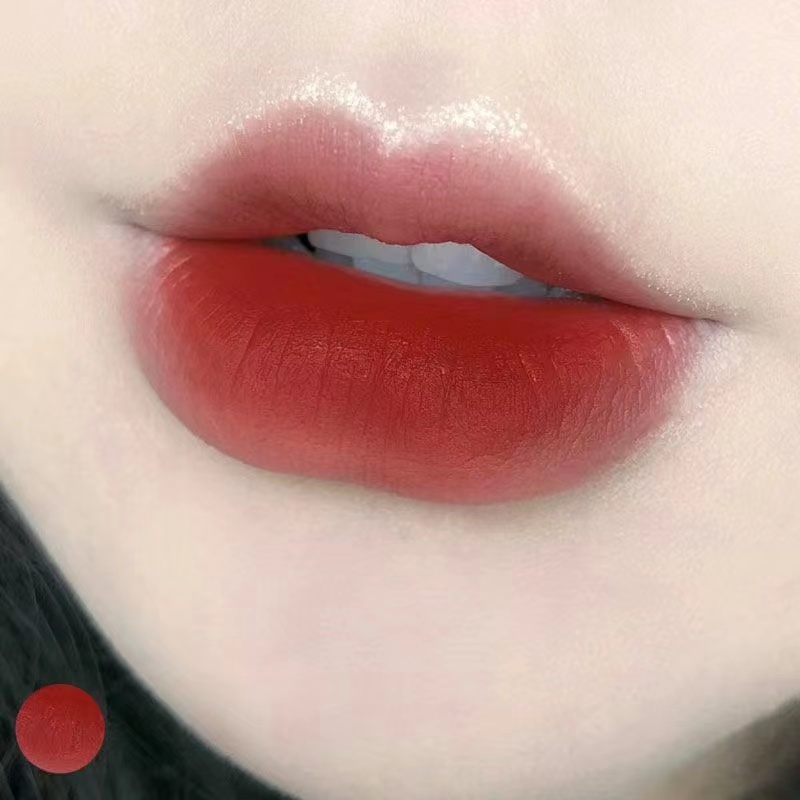 Son Kem Lì Cho Màu Mượt Mà Lâu Trôi Kháng Nước