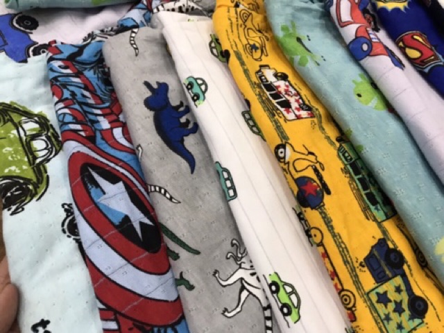 Bộ cotton hoạt hình bé trai