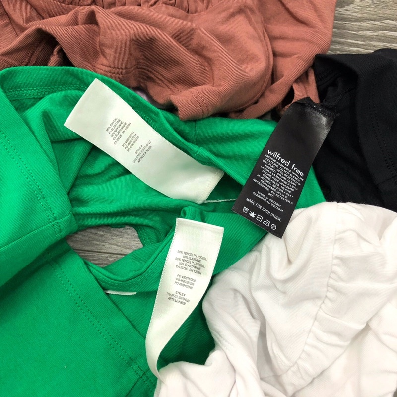 BEUCLOSET - Áo crop nhún ngực hai dây