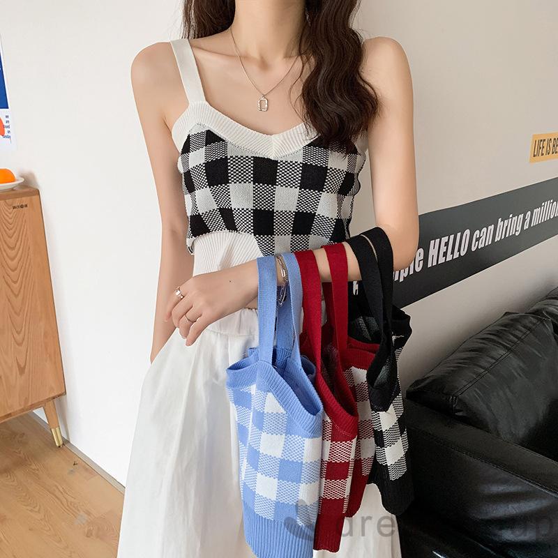 Áo Croptop Dệt Kim Không Tay Cổ Chữ V In Họa Tiết Caro Cổ Điển Dành Cho Bạn Nữ