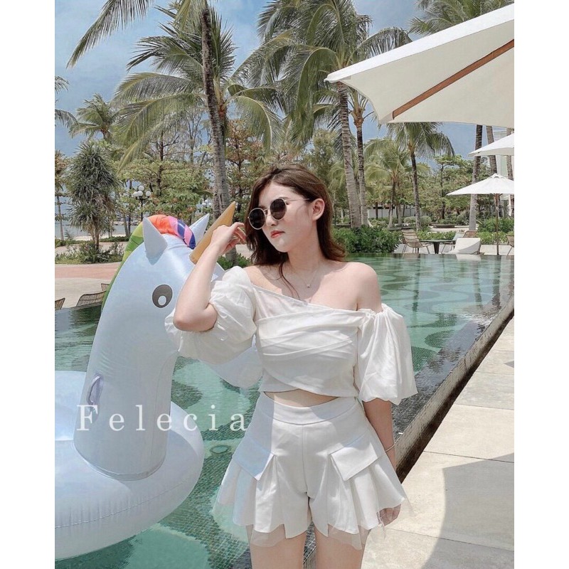 SET ÁO PEPLUM RỚT VAI TAY PHỒNG + SHORT PHỐI LƯỚI