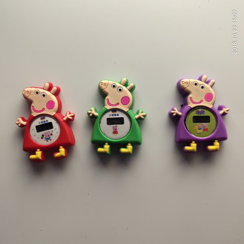 Đồng Hồ Đeo Tay Điện Tử Hình Dáng Heo Hoạt Hình Ngộ Nghĩnh Dễ Thương Cho Bé