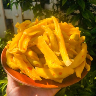 Xoài sấy ngon muối ớt