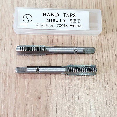 BỘ 2 CÂY VÍT TARO REN TRONG CẦM TAY SIZE M10