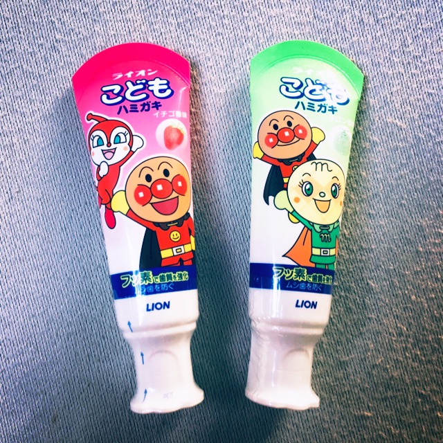 Kem đánh răng trẻ em lion