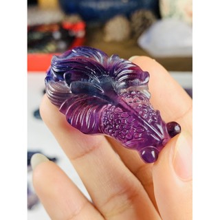 Mặt dây hình cá đá Fluorite