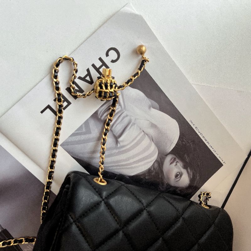 Túi xách nữ C.N classic mini charm ball sz2pcm da mịn mềm đẹp dã man fullbox vip nam châm