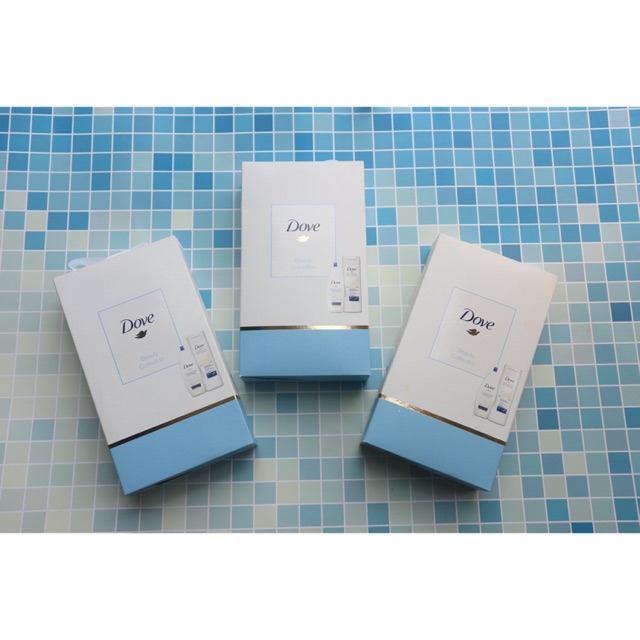 Bộ quà tặng Dove: Sữa tắm 250ml và dưỡng thể 400ml (hàng Đức)