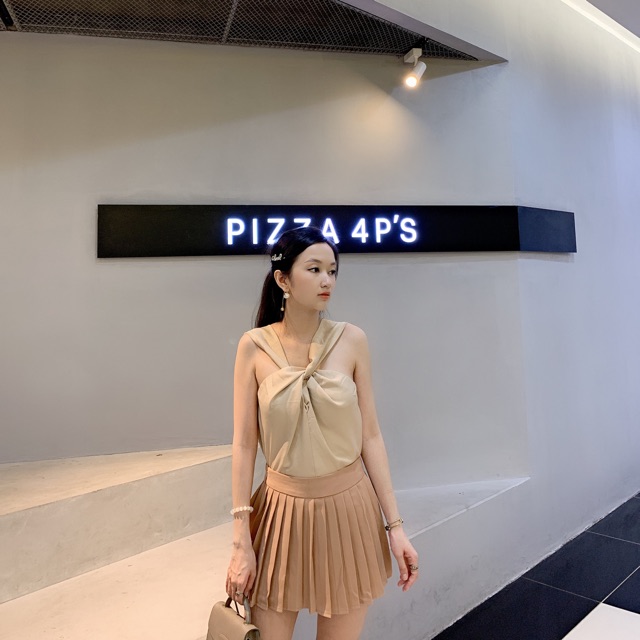 Áo lụa xoắn cổ