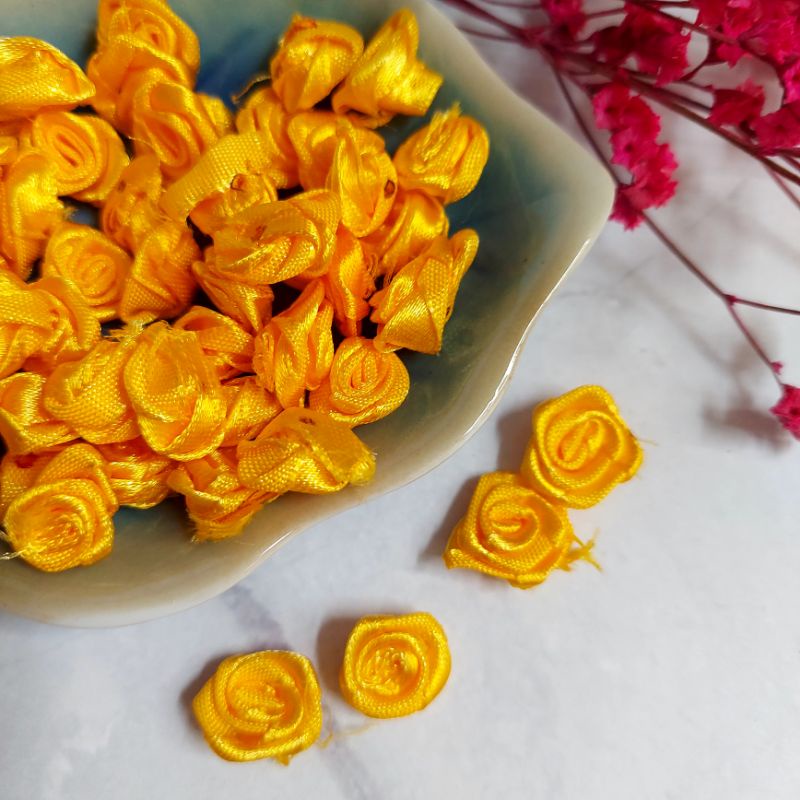 Hoa ruy băng trang trí , phụ liệu handmade,  size 1cm đến 1.5cm