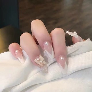 Móng giả thiết kế kèm charm kim loại - Thướt tha - A13