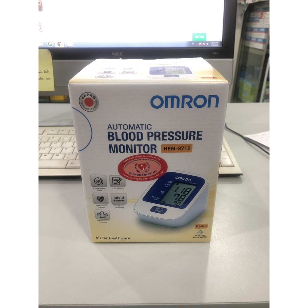 Máy đo huyết áp OMRON hem-8712 [Giảm giá sốc]