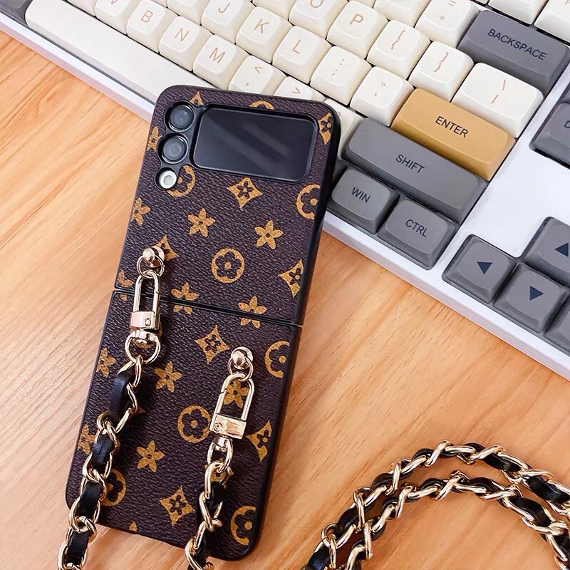 Ốp Samsung  Z Flip 3 / Z Flip 4 hoạ tiết monogram nâu có dây đeo chéo / Z Flip3 / ZFlip3 / Z Flip4/ ZFlip4