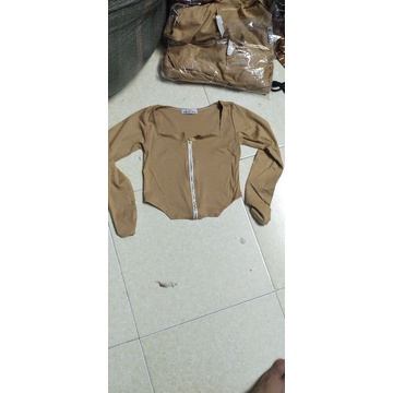 [Mã 11FASHIONSALE1 giảm 10K đơn 50K] Áo croptop khoá kéo dài tay | BigBuy360 - bigbuy360.vn