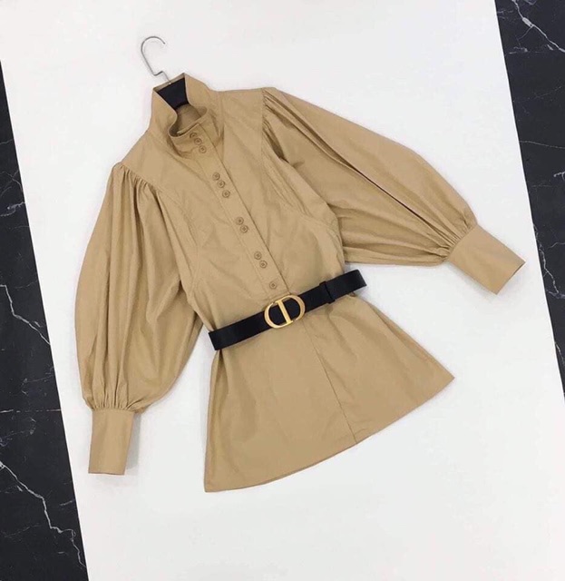 Áo sơ mi tay phồng nút cài