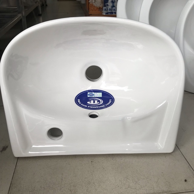 Lavabo treo tường Minh thịnh , chậu rửa mẶt giá rẻ hàng việt nam kích thước nhỏ phù hợp nơi chật hẹp