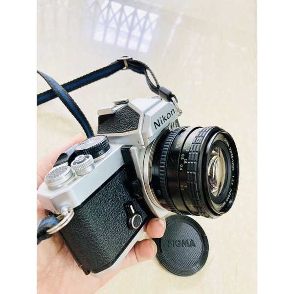 Máy ảnh film Nikon FM + Lens góc rộng Sigma macro 24mm f2.8 ngàm Nikon AIS