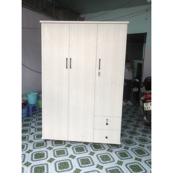 Tay tủ quần áo nhựa