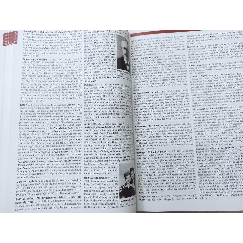 Sách - Từ điển bách khoa Britannica tập 1+2