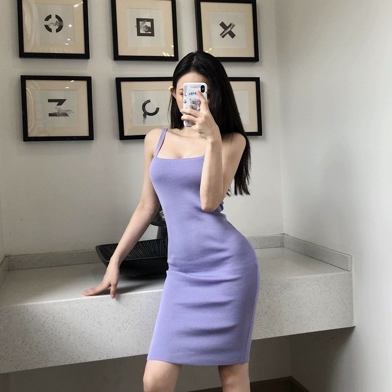 Đầm len body 2 dây + áo len trễ vai dài tay