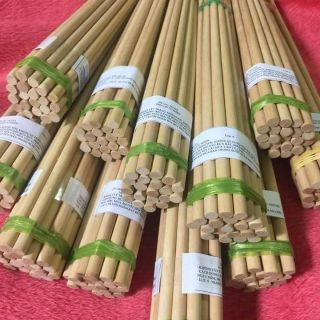 Đũa gỗ tự nhiên kim giao núi đá ( loại đũa tròn)