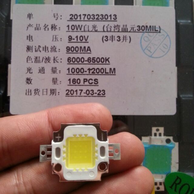 Đèn led 10v ,10w đủ