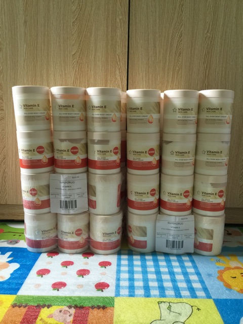 Kem dưỡng thể Vitamin E All Over Body Cream 475ml - Superdrug