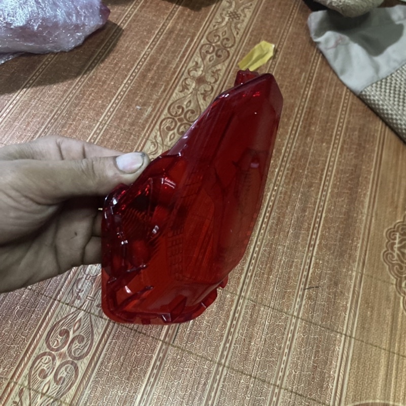Kính đèn hậu exciter 155 hàng zin chính hãng