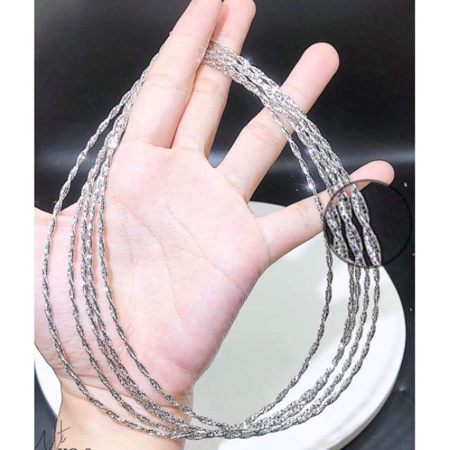 kiềng cổ bạc kiểu xoắn