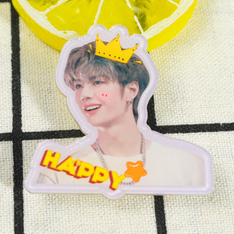 Ghim cài áo hình bằng acrylic họa tiết ngôi sao thần tượng Trung Quốc