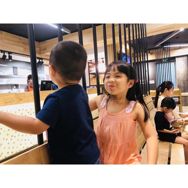 Váy cho bé 5 tuổi thanh lý