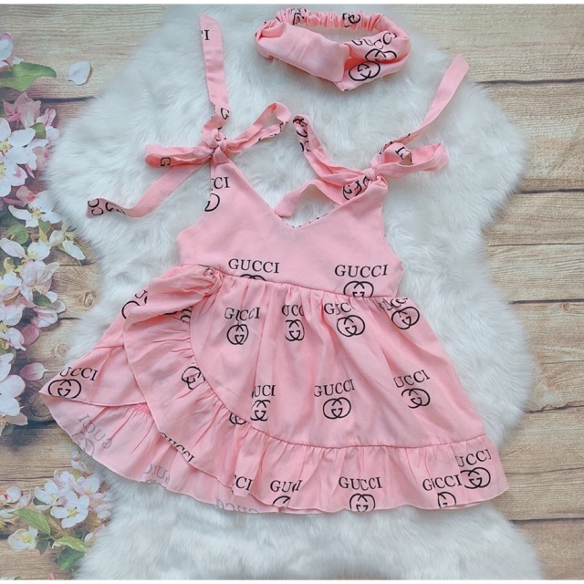 Váy đầm thiết kế cho bé gái từ 3 tháng tuổi (6-30kg) màu hồng hai dây có nơ bánh bèo