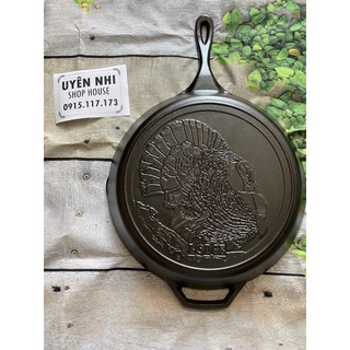 Chảo lodge 33.6cm đáy hình gà tây