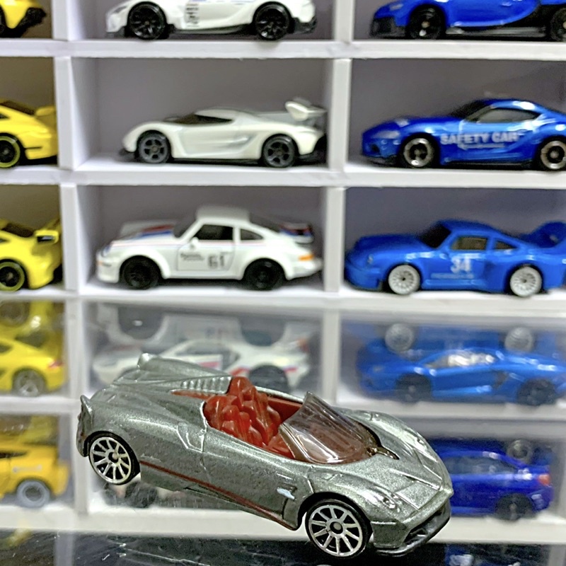 Xe mô hình Hot Wheels Loose 17 PAGANI HUAYRA ROADSTER - Grey - tỉ lệ 1:64