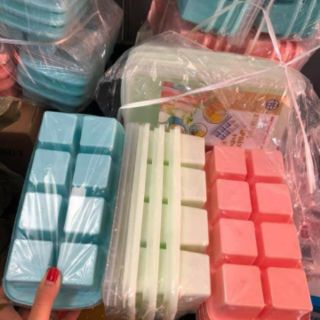 Sét 3 khay làm đá có nắp 8 viên