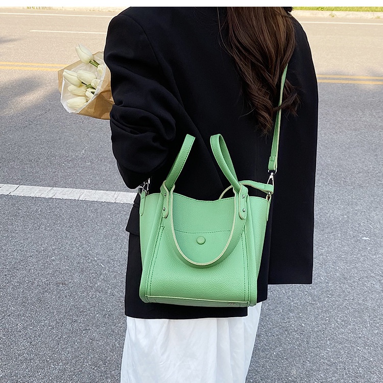 Túi Đeo Vai Dáng Xô Thời Trang Dễ Phối Đồ Cho Nữ